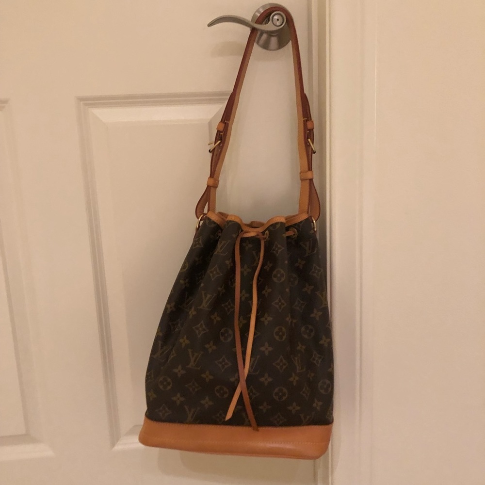 100% Authentic Louis Vuitton Noé